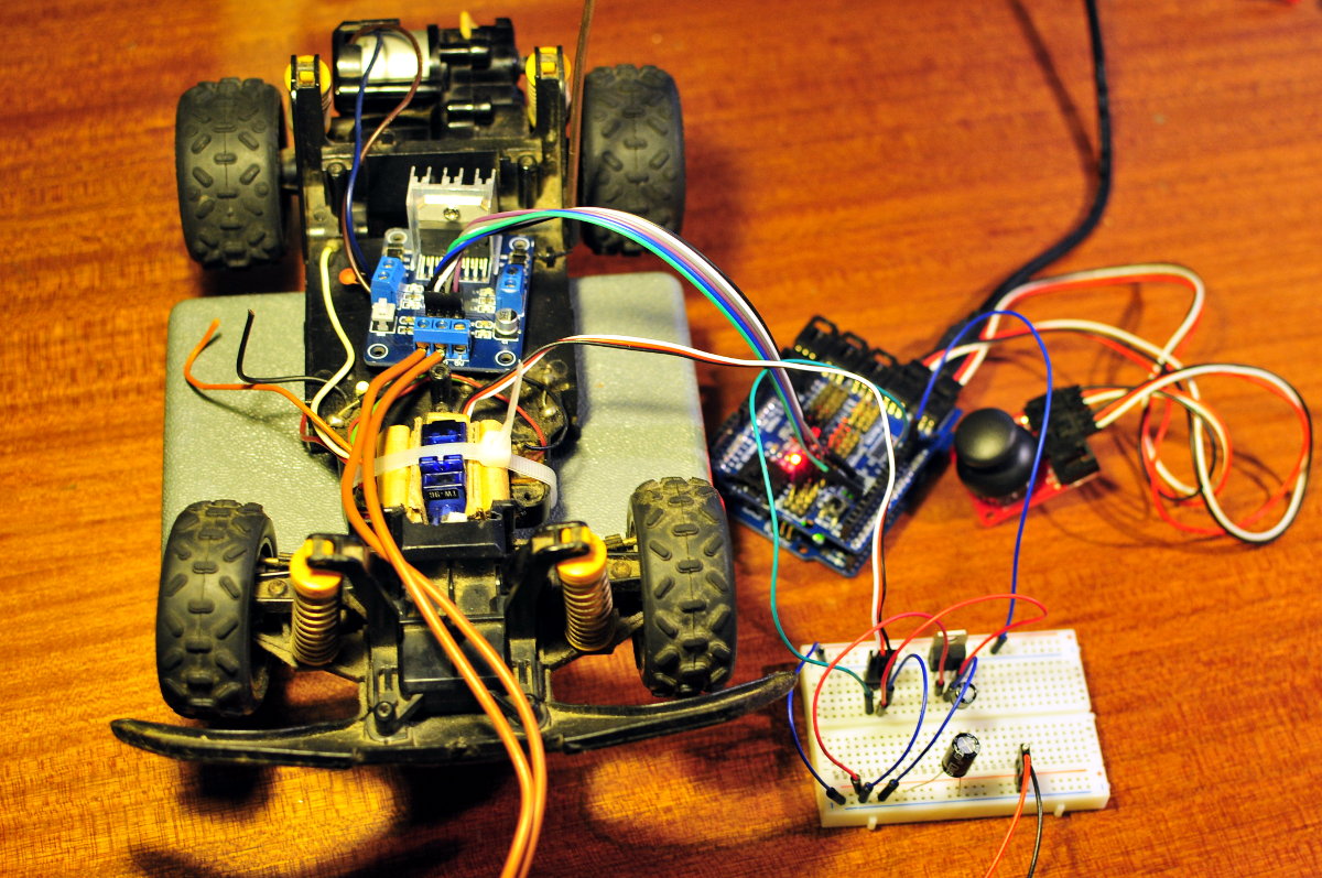 Controlling an old rc car with Arduino